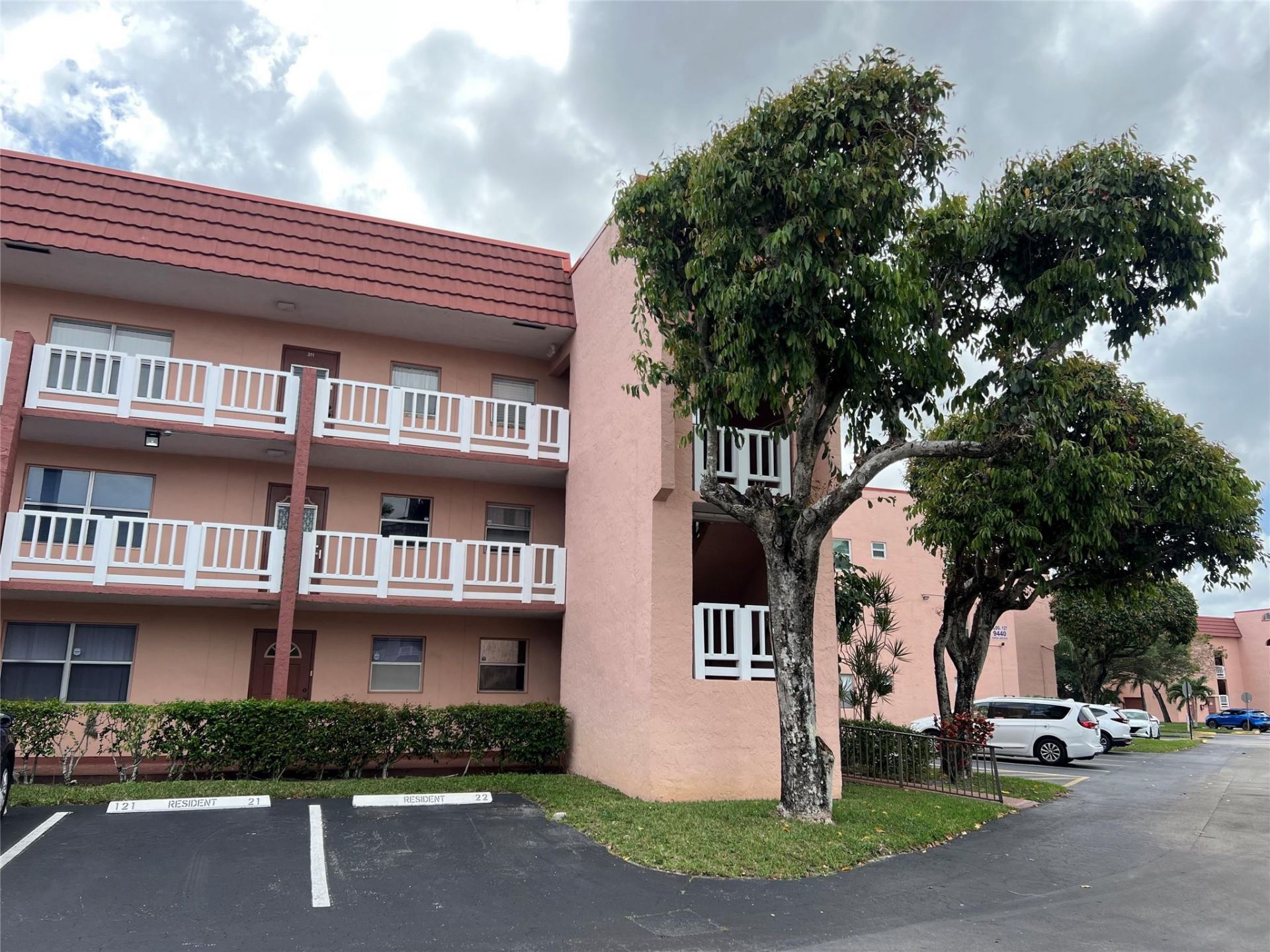 9420 Sunrise Lakes Blvd, Unit 212, Sunrise, FL 33322 Photo