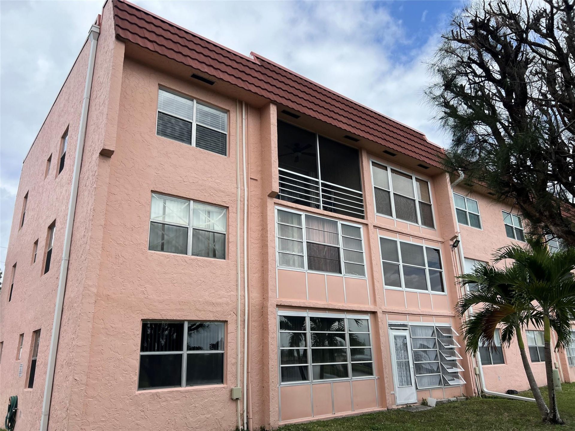 9420 Sunrise Lakes Blvd, Unit 212, Sunrise, FL 33322 Photo
