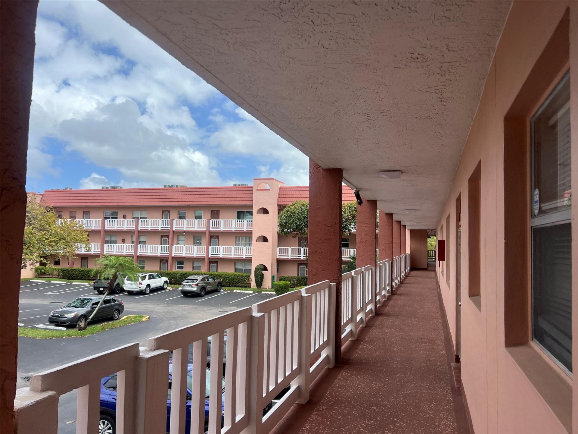 9420 Sunrise Lakes Blvd, Unit 212, Sunrise, FL 33322 Photo