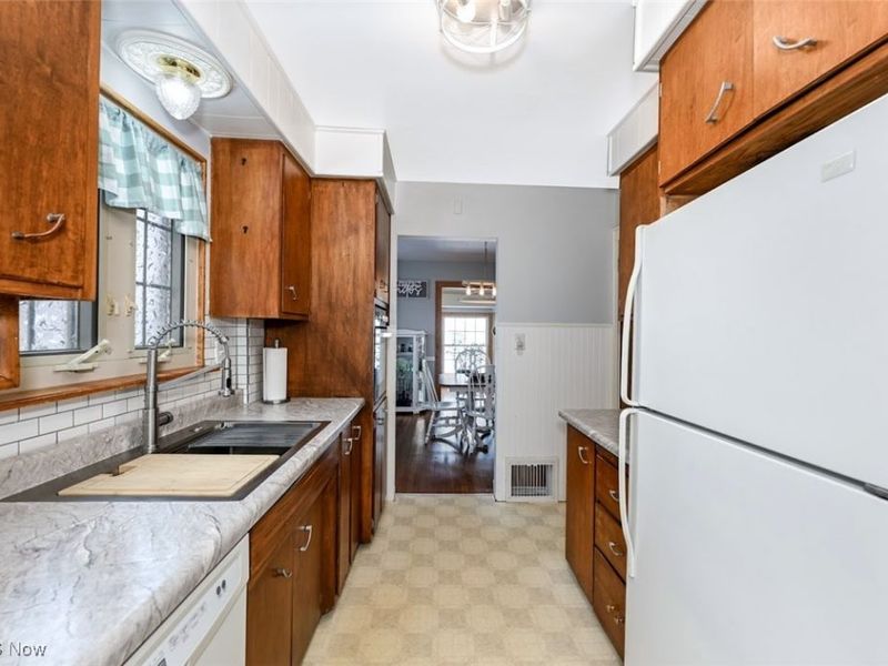 1810 Carter Avenue, Akron, OH 44301 Photo 18