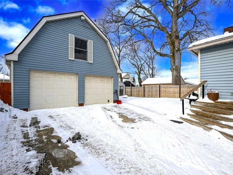 1810 Carter Avenue, Akron, OH 44301 Photo 2