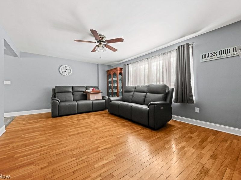 664 Fairview Place, Alliance, OH 44601 Photo 9