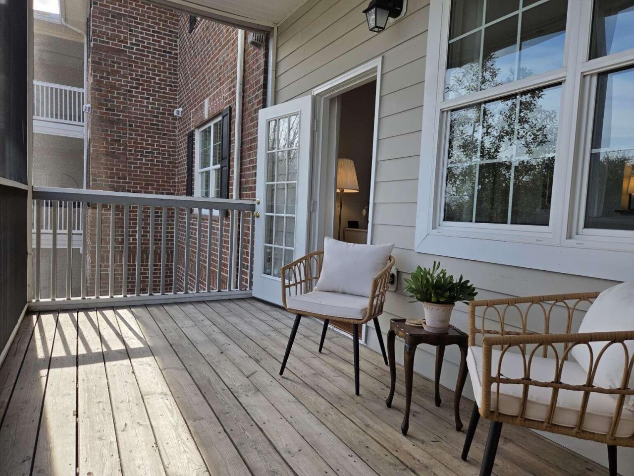 1585 Cambridge Lakes Drive Photo 18