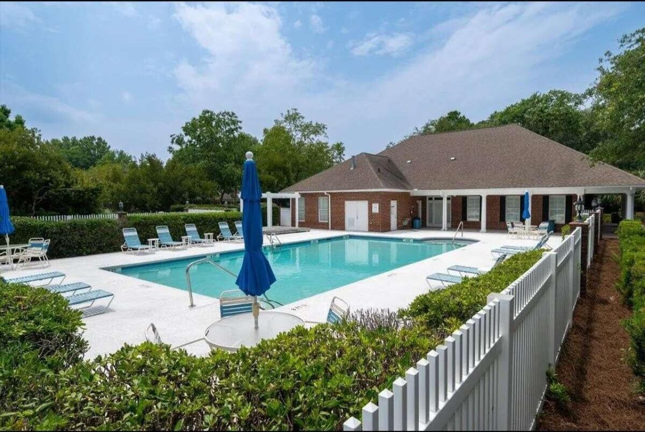 1585 Cambridge Lakes Drive Photo 23