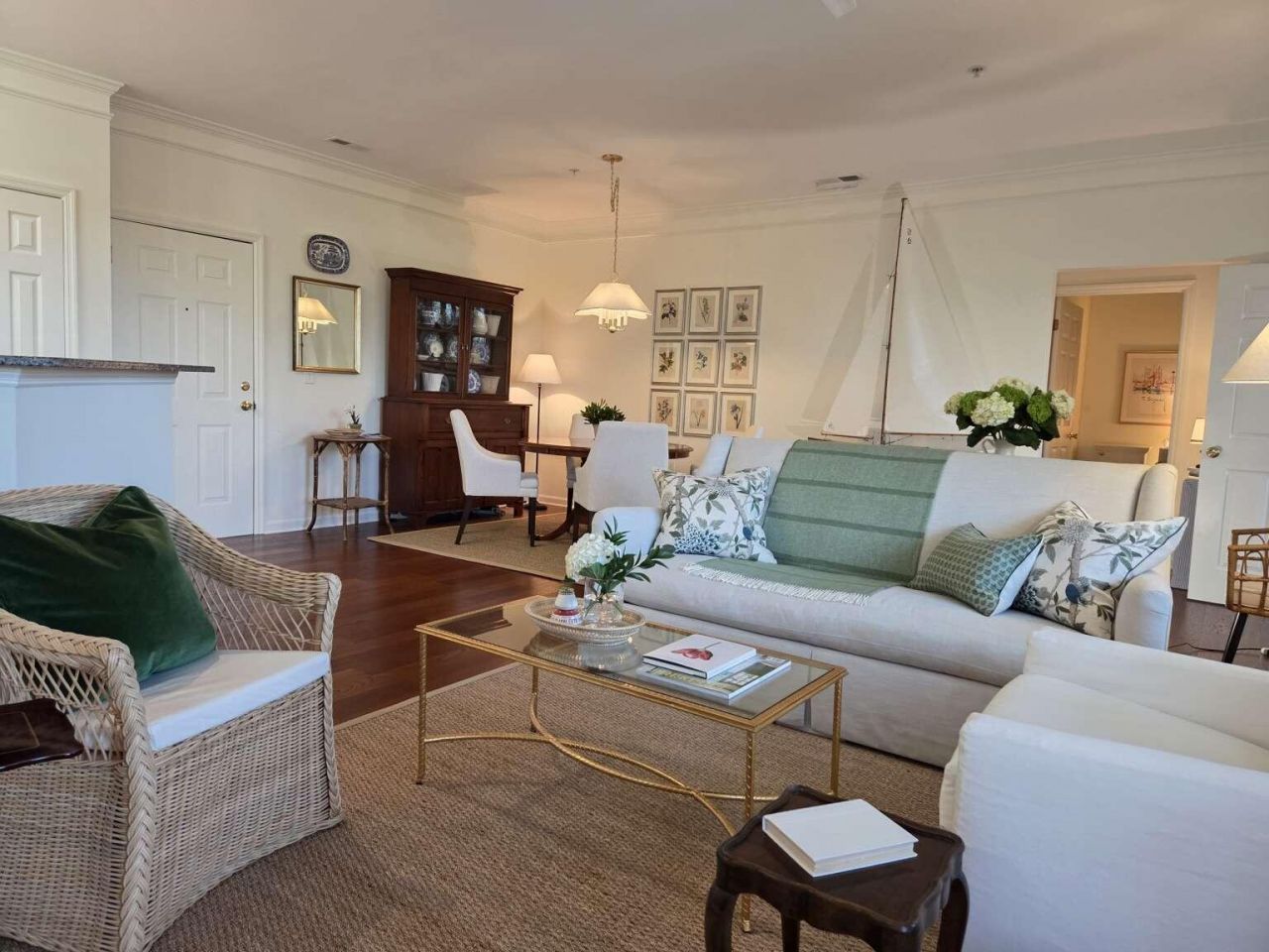 1585 Cambridge Lakes Drive Photo 4