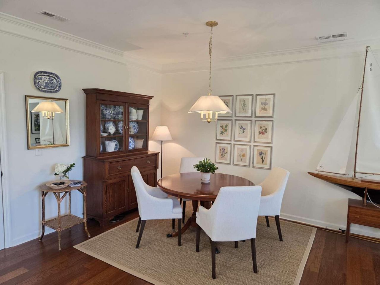 1585 Cambridge Lakes Drive Photo 5