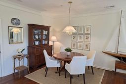 1585 Cambridge Lakes Drive photo 4