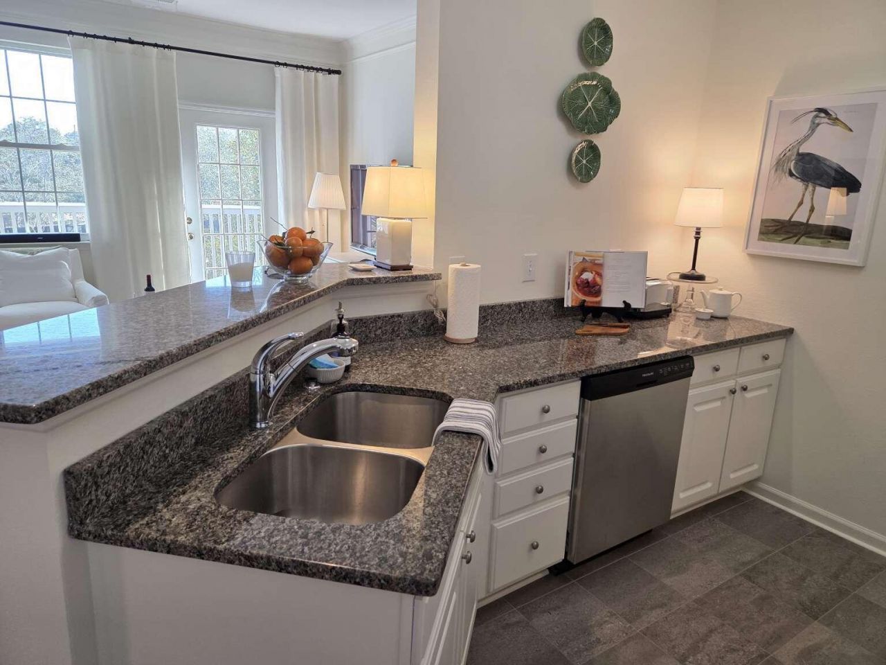 1585 Cambridge Lakes Drive Photo 6