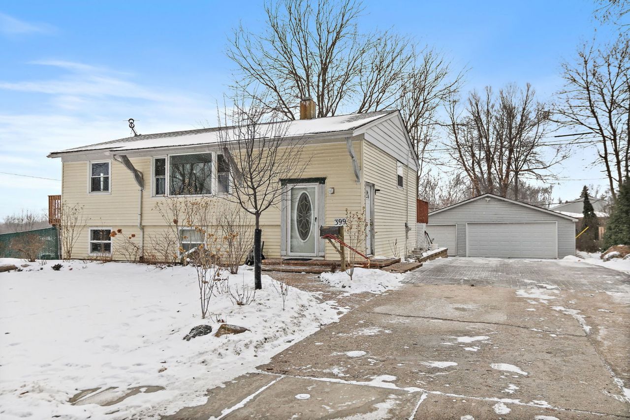 399 Tee Lane, Carpentersville, IL 60110 Main Photo