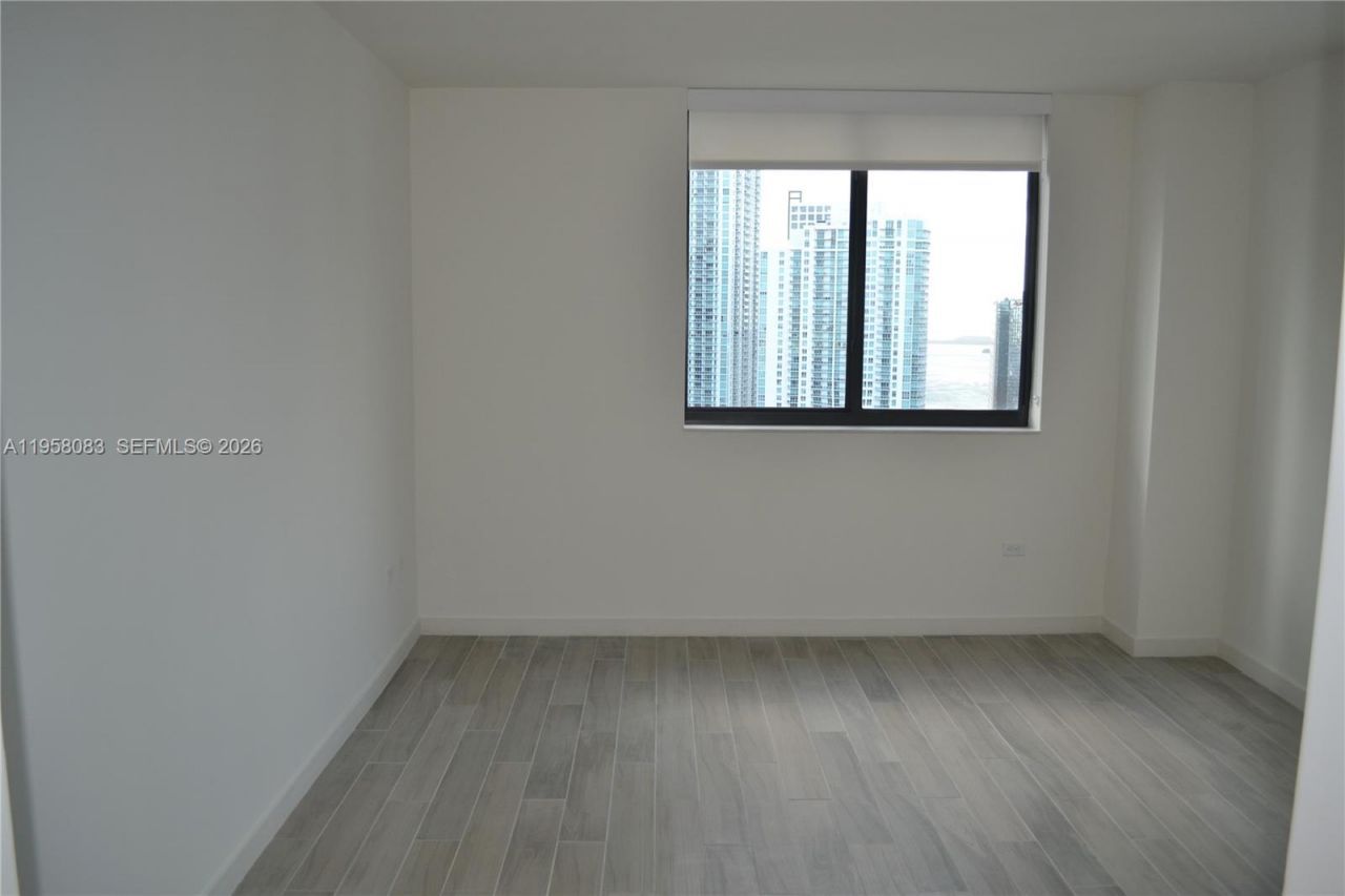 999 SW 1st Ave, Unit 3317, Miami, FL 33130 Photo