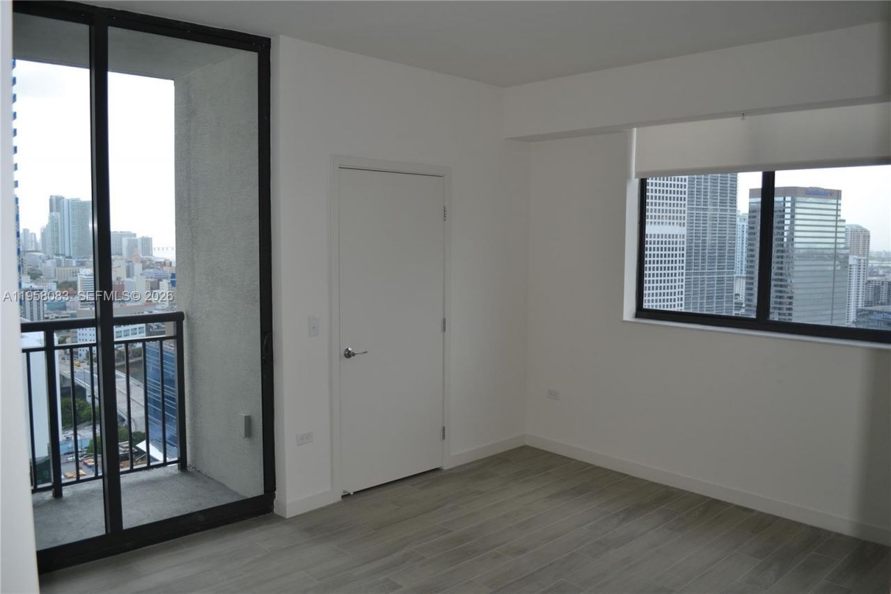 999 SW 1st Ave, Unit 3317, Miami, FL 33130 Photo