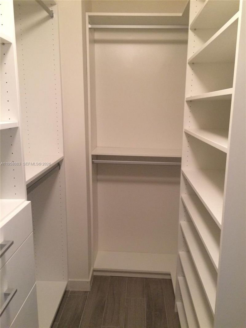 999 SW 1st Ave, Unit 3317, Miami, FL 33130 Photo