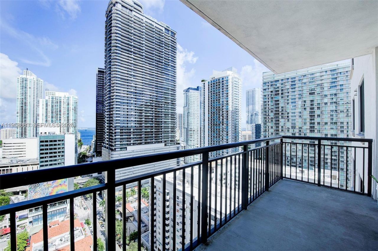 999 SW 1st Ave, Unit 3317, Miami, FL 33130 Photo
