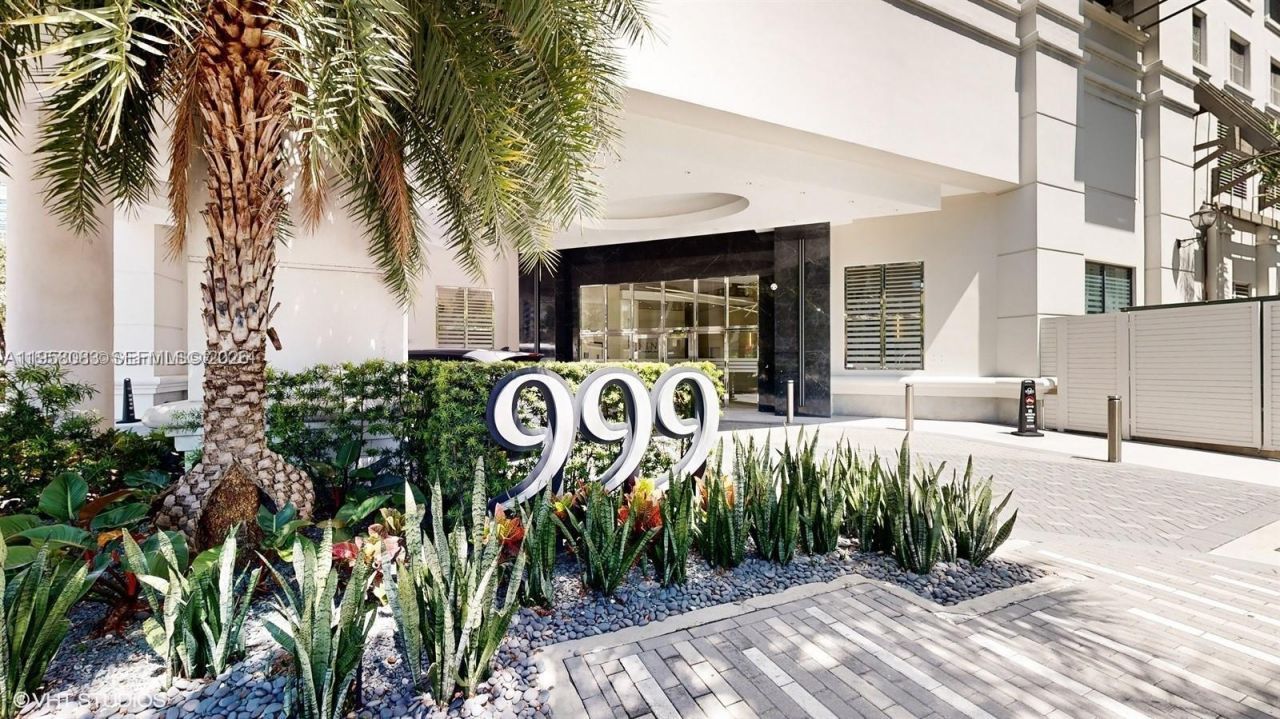 999 SW 1st Ave, Unit 3317, Miami, FL 33130 Photo
