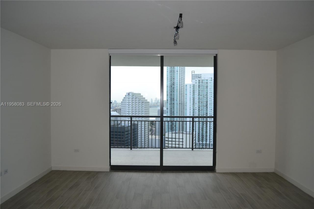999 SW 1st Ave, Unit 3317, Miami, FL 33130 Photo
