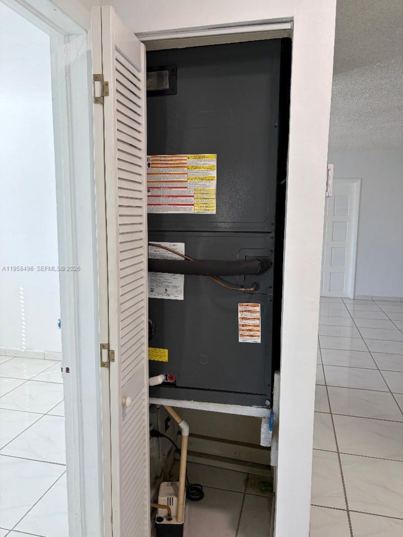 7865 SW 33rd Ter, Miami, FL 33155 Photo