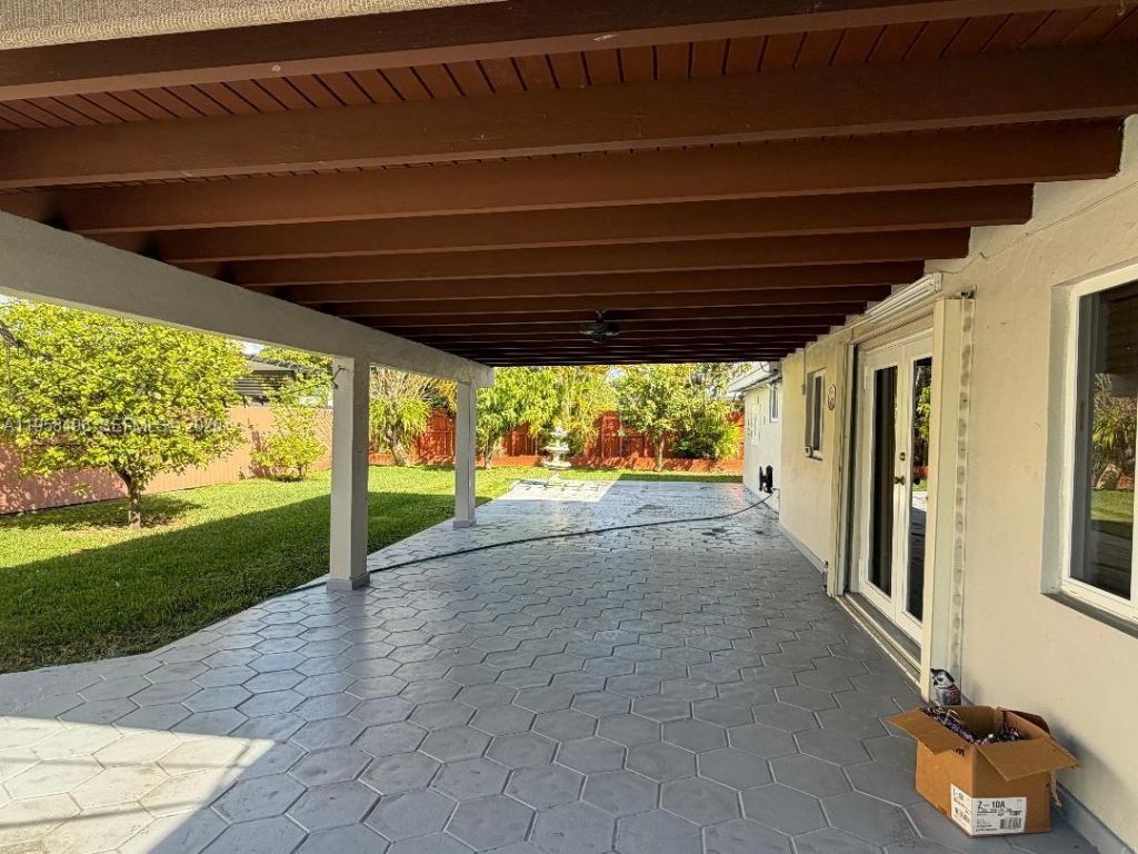 7865 SW 33rd Ter, Miami, FL 33155 Photo