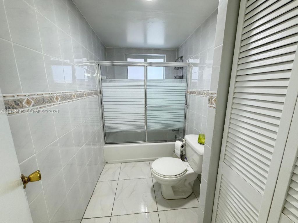 7865 SW 33rd Ter, Miami, FL 33155 Photo