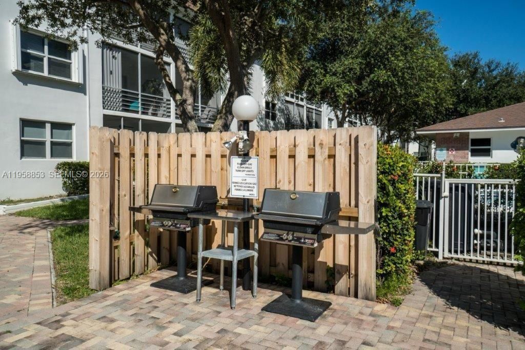 1501 S Ocean Blvd, Unit 315, Lauderdale by the Sea, FL 33062 Photo