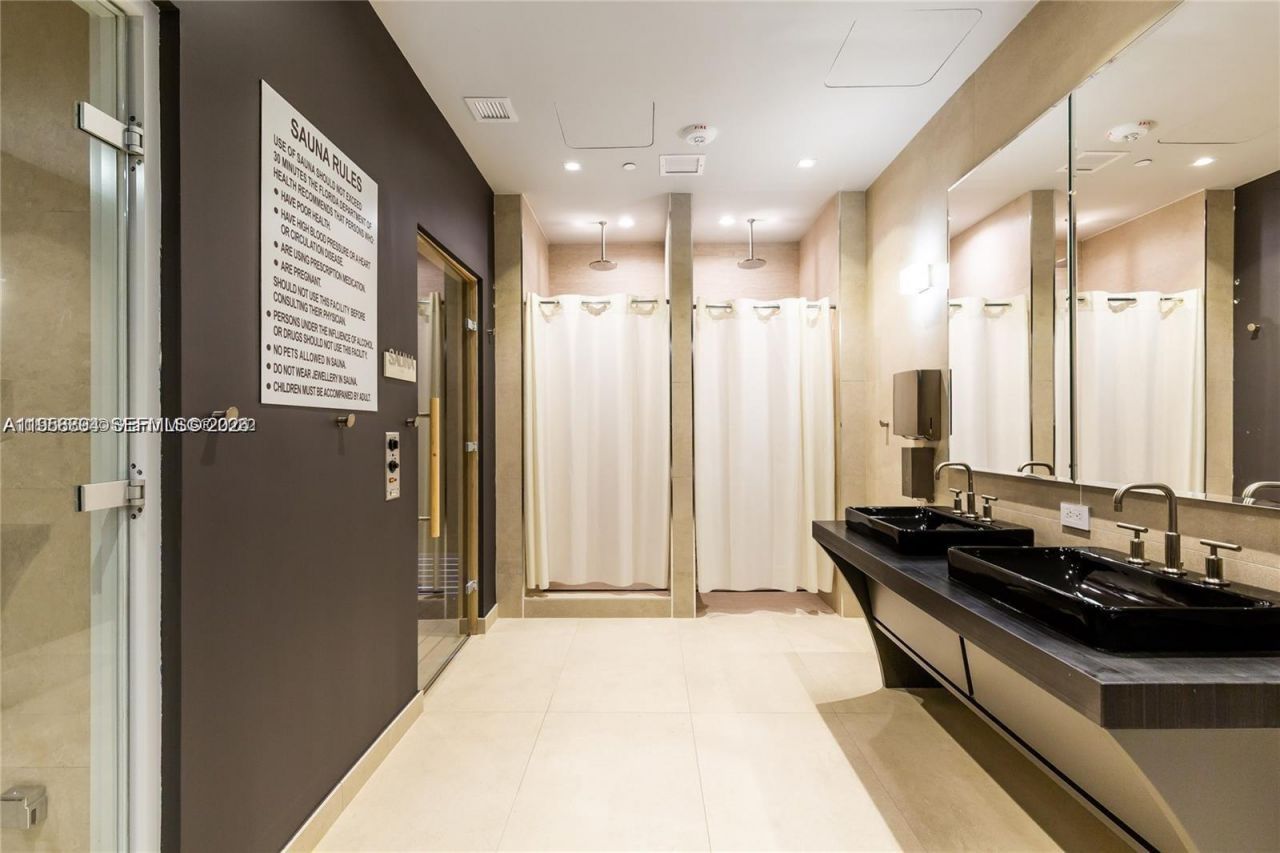 1000 Brickell Plaza , Unit 2414, Miami, FL 33131 Photo