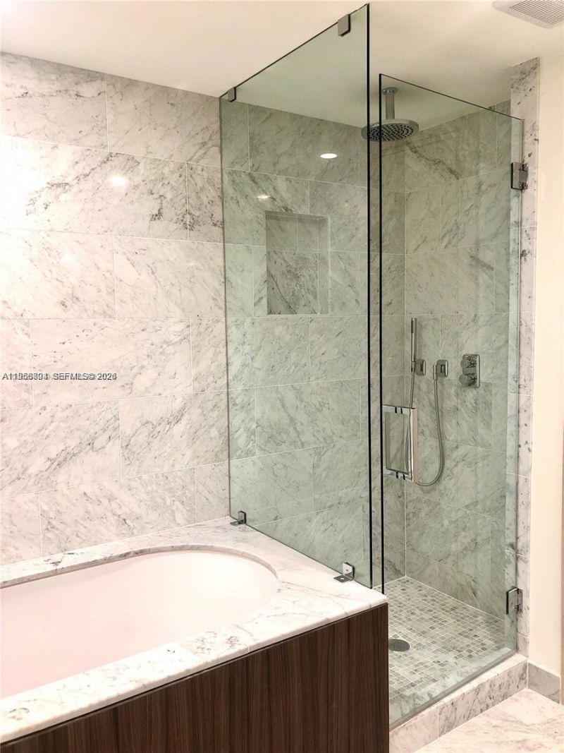 1000 Brickell Plaza , Unit 2414, Miami, FL 33131 Photo