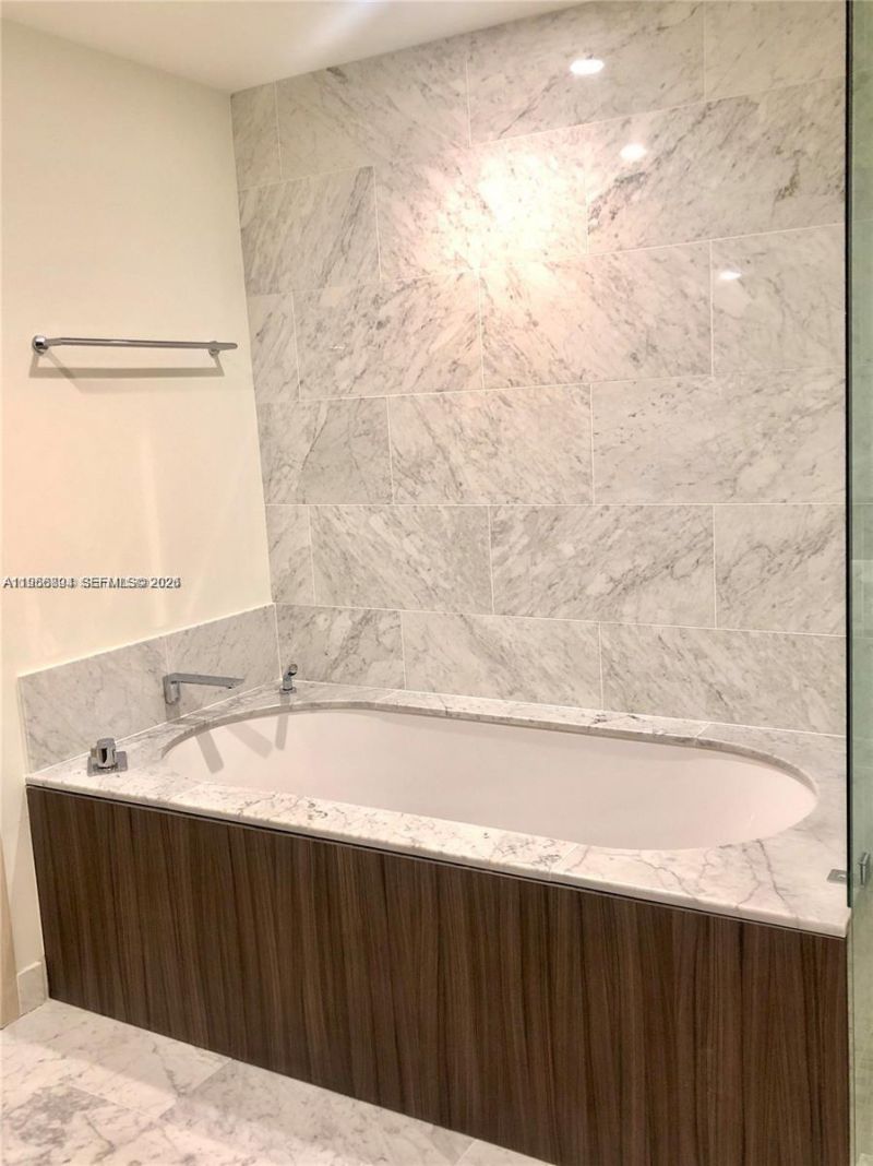 1000 Brickell Plaza , Unit 2414, Miami, FL 33131 Photo