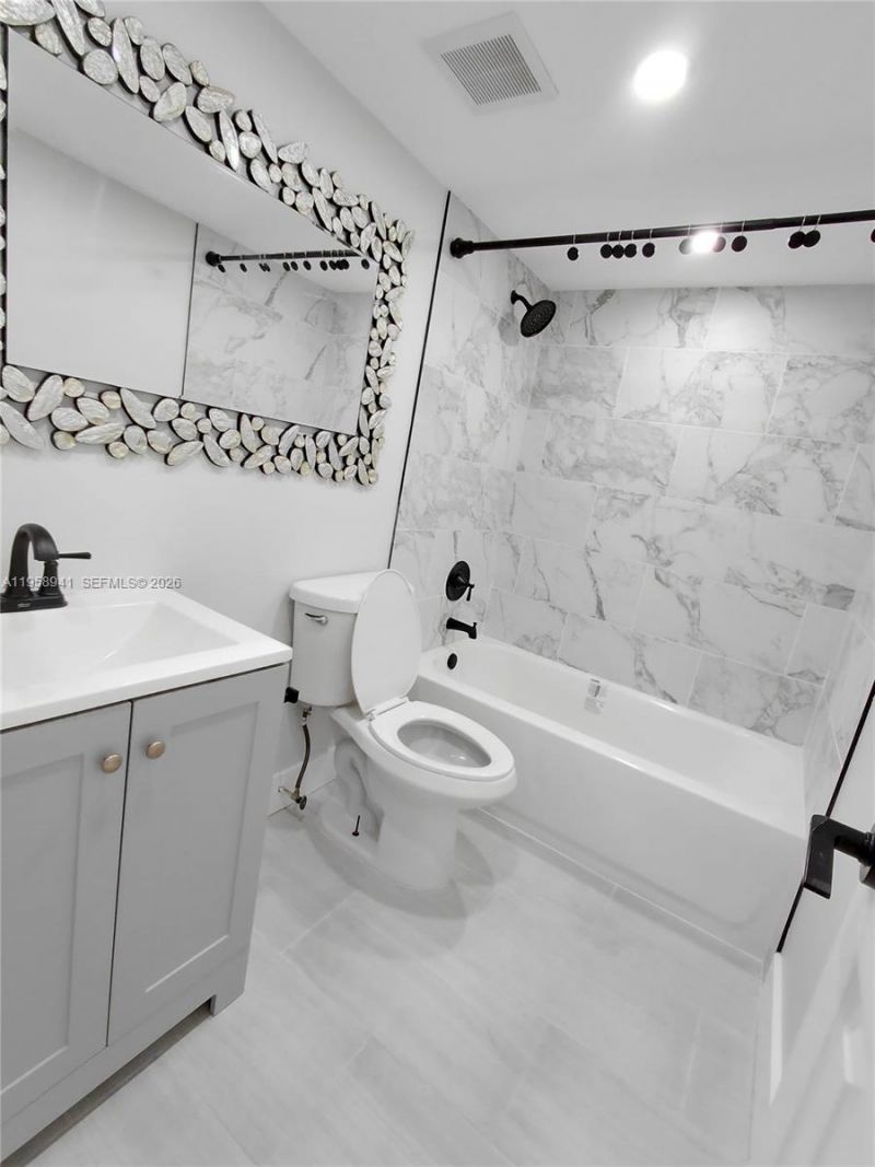 8720 N Sherman Cir, Unit 204, Miramar, FL 33025 Photo