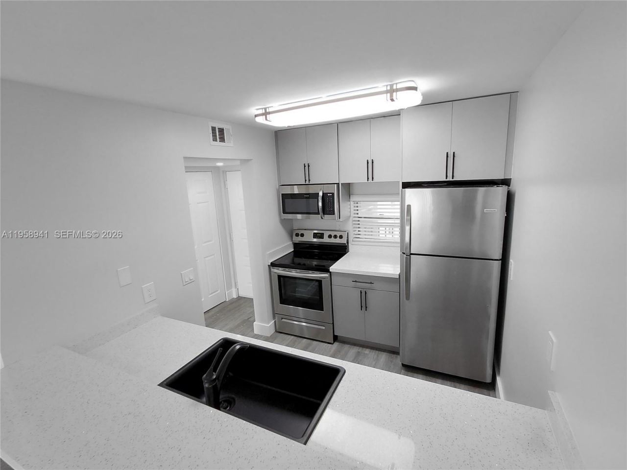 8720 N Sherman Cir, Unit 204, Miramar, FL 33025 Photo