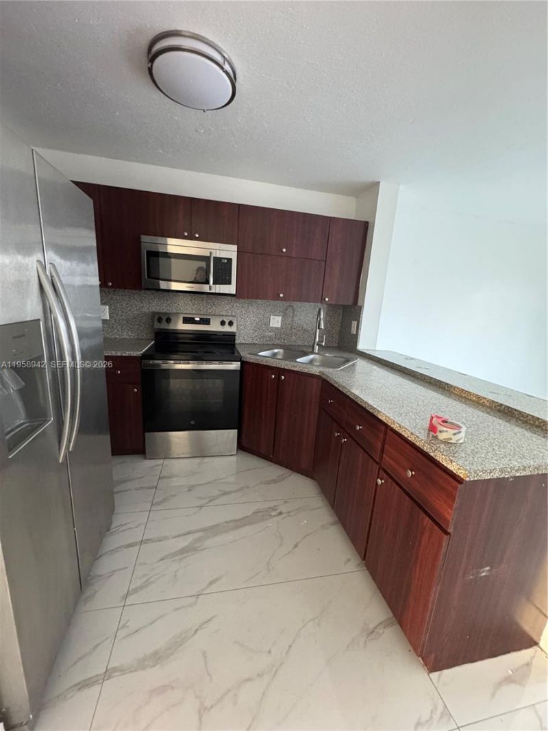 8851 NW 119th St, Unit 4404, Hialeah Gardens, FL 33018 Photo