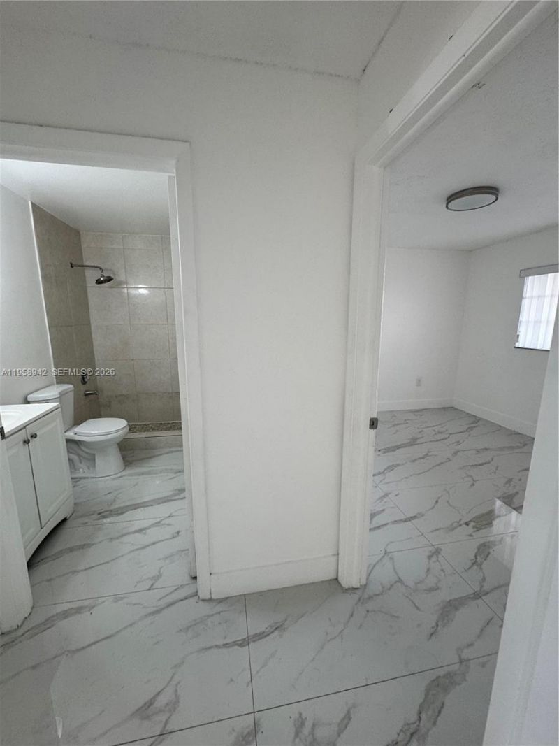 8851 NW 119th St, Unit 4404, Hialeah Gardens, FL 33018 Photo