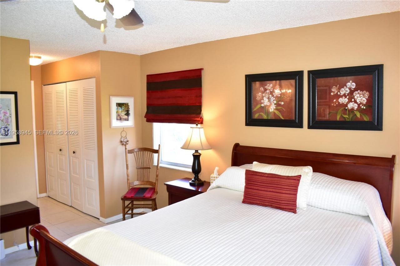 9801 Sunrise Lakes Blvd , Unit 301, Sunrise, FL 33322 Photo