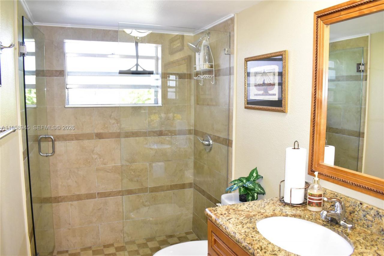 9801 Sunrise Lakes Blvd , Unit 301, Sunrise, FL 33322 Photo