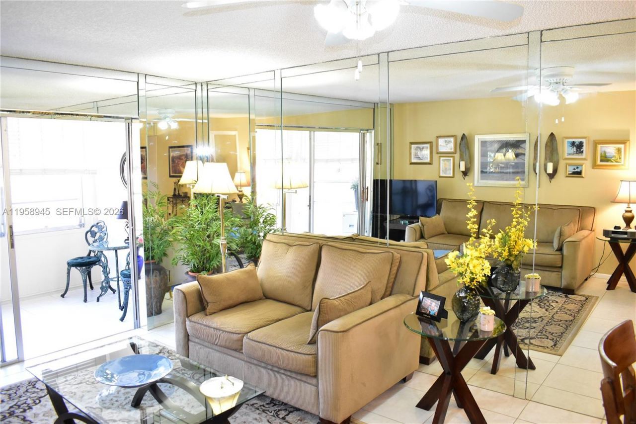 9801 Sunrise Lakes Blvd , Unit 301, Sunrise, FL 33322 Photo