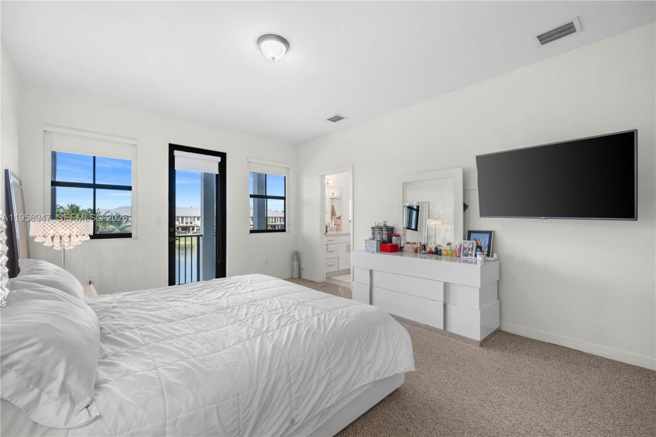 6005 NW 104th Path , Unit 6005, Doral, FL 33178 Photo