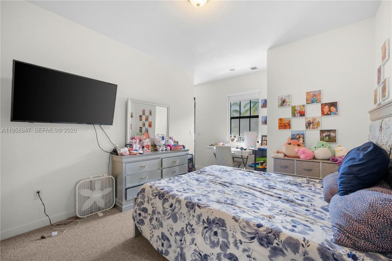 6005 NW 104th Path , Unit 6005, Doral, FL 33178 Photo