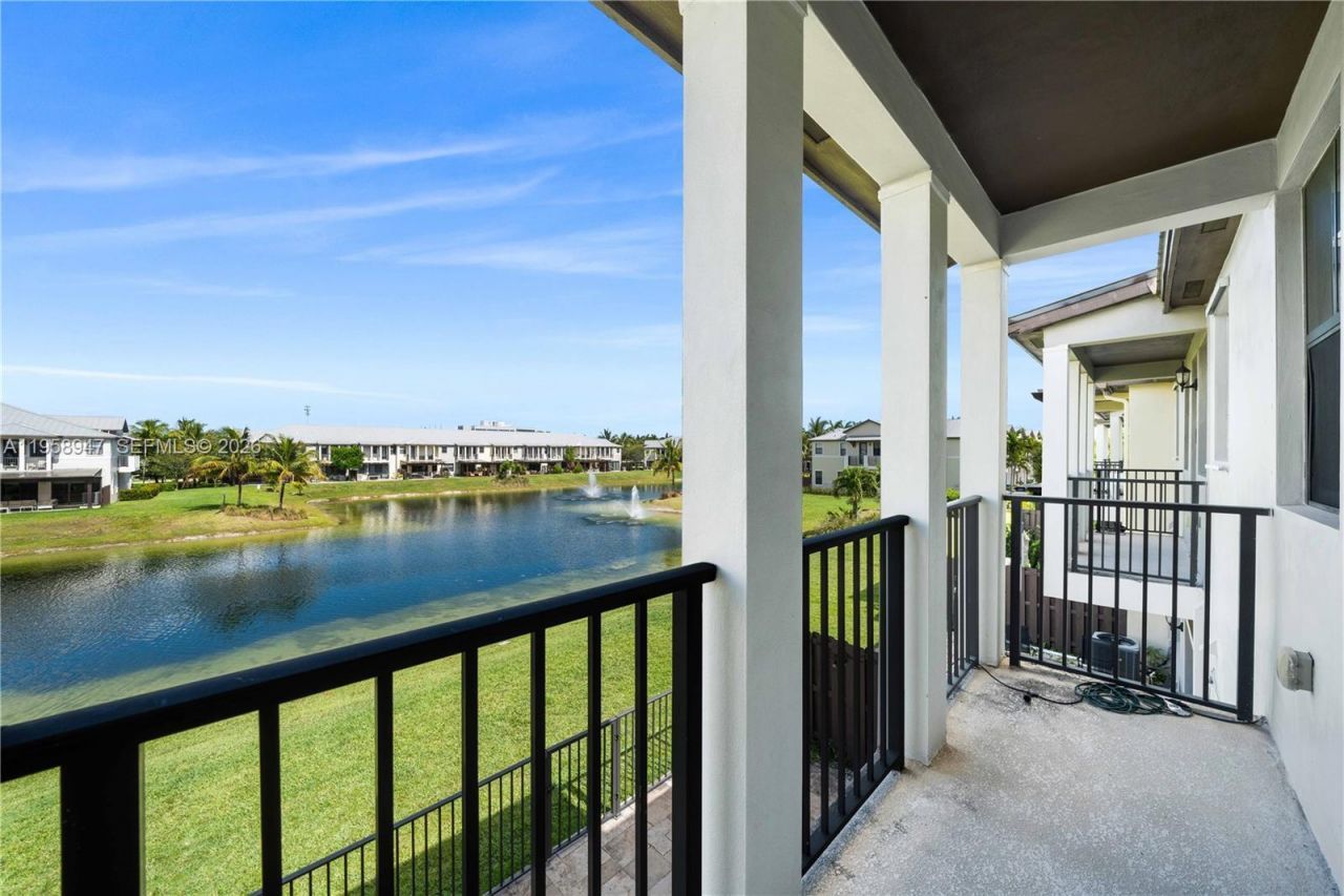 6005 NW 104th Path , Unit 6005, Doral, FL 33178 Photo