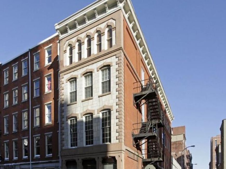 115 Chestnut Street, Philadelphia, PA 19106 Main Photo