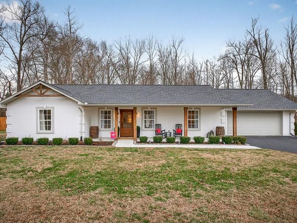 3433 Middleford Dr, Cookeville, TN 38506