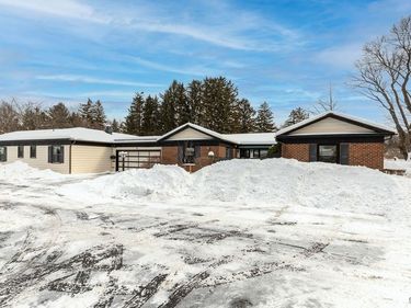 25 The Orchard, Fayetteville, NY 13066