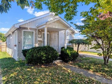 7399 Gronow, Center Line, MI 48015