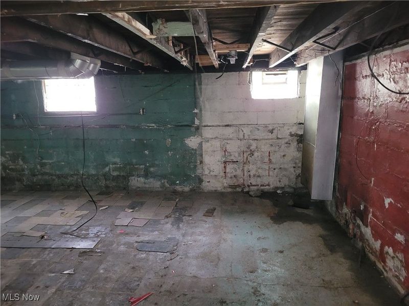 16918 Grovewood Avenue, Cleveland, OH 44110 Photo 24