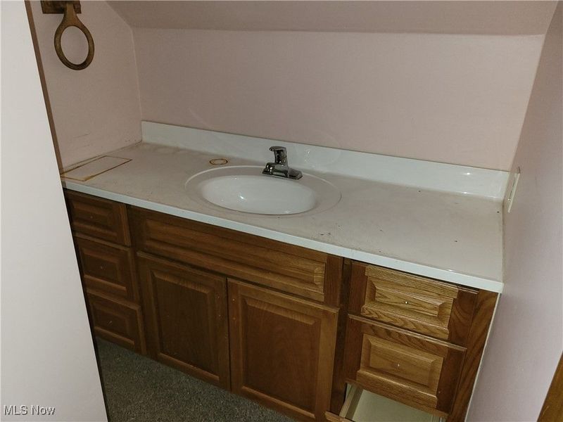 16918 Grovewood Avenue, Cleveland, OH 44110 Photo 24