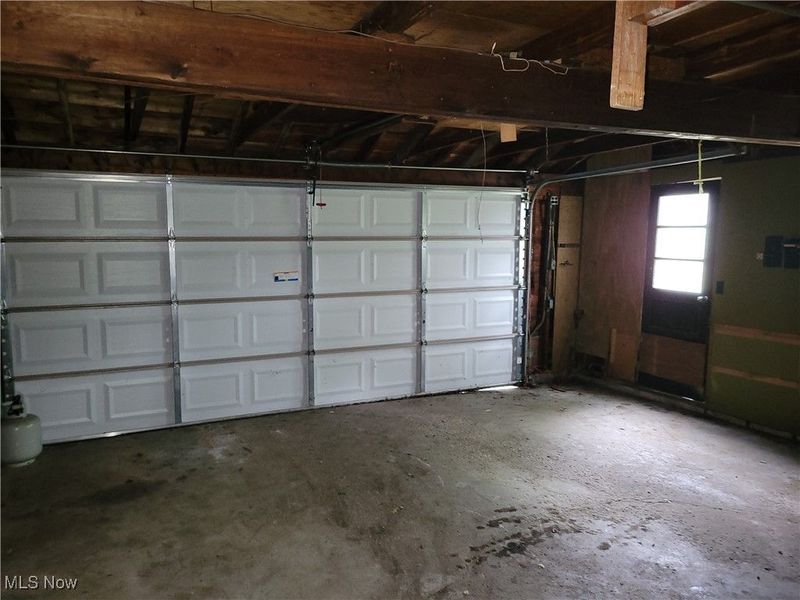 16918 Grovewood Avenue, Cleveland, OH 44110 Photo 7