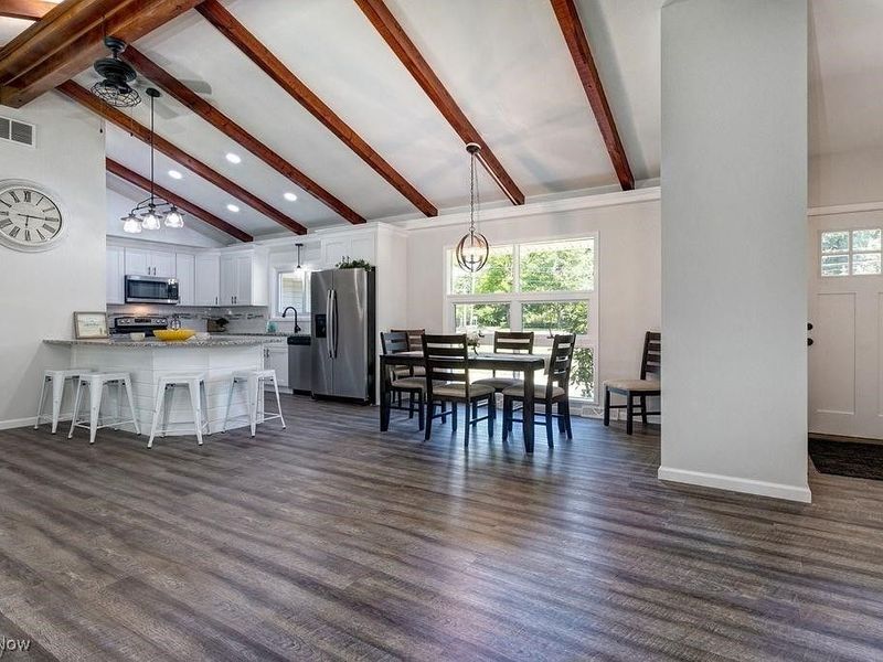 8078 Mentor Avenue, Mentor, OH 44060 Photo 3