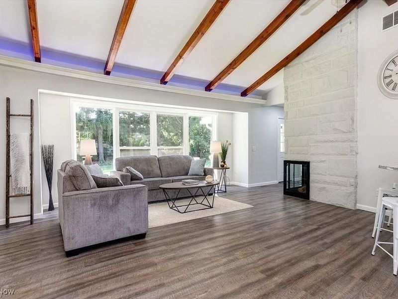 8078 Mentor Avenue, Mentor, OH 44060 Photo 5