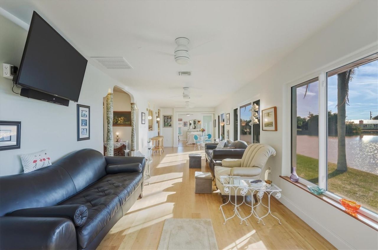 2219 Cypress St, Punta Gorda, FL 33950 Photo