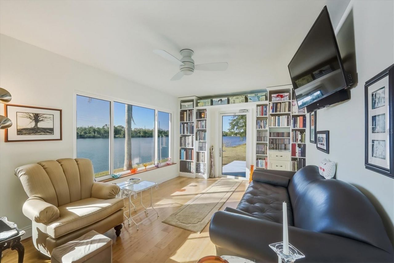 2219 Cypress St, Punta Gorda, FL 33950 Photo