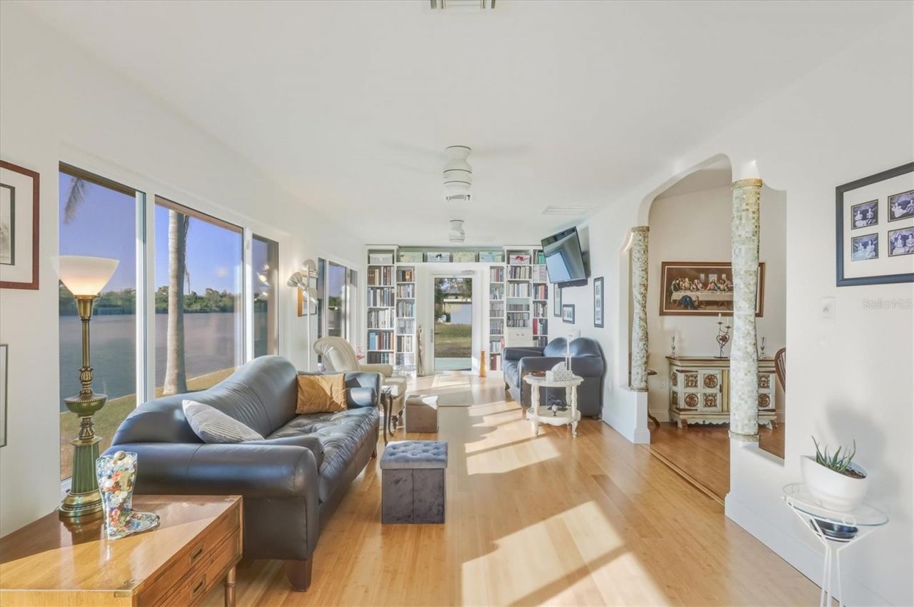 2219 Cypress St, Punta Gorda, FL 33950 Photo