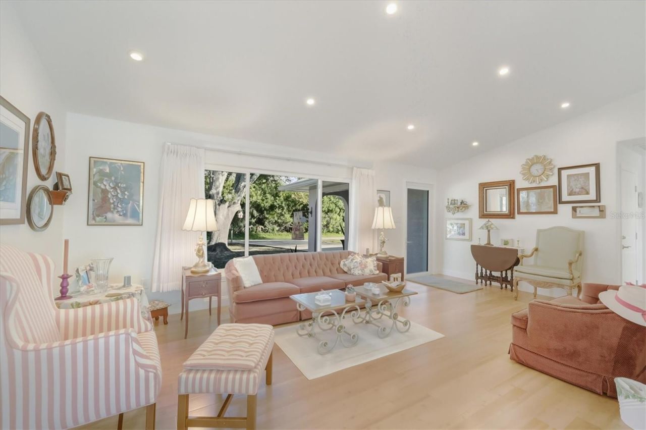 2219 Cypress St, Punta Gorda, FL 33950 Photo