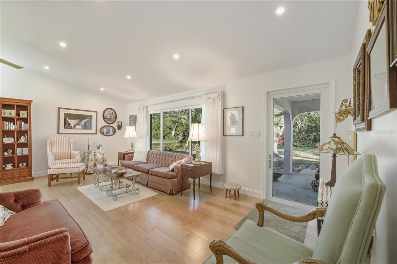 2219 Cypress St, Punta Gorda, FL 33950 Photo